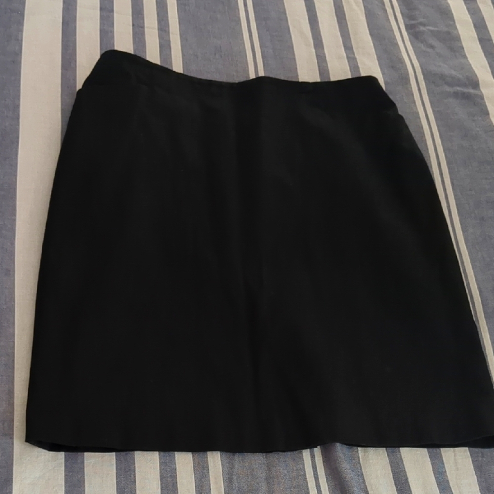 J. McLaughlin Elegant Black Skirt